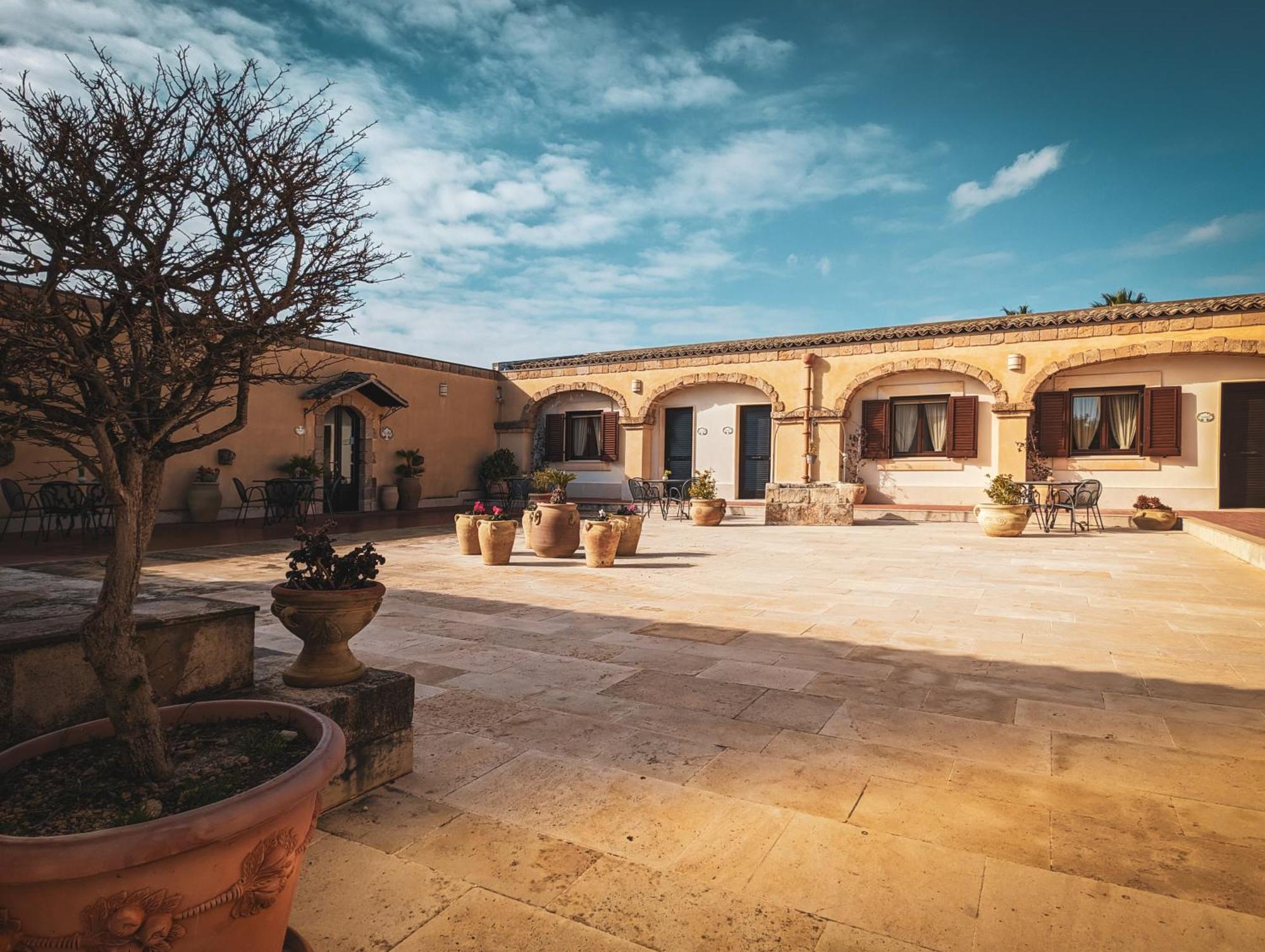 Hotel La Corte Del Sole Lido di Noto Exteriér fotografie